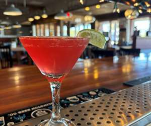 cosmopolitan cocktail